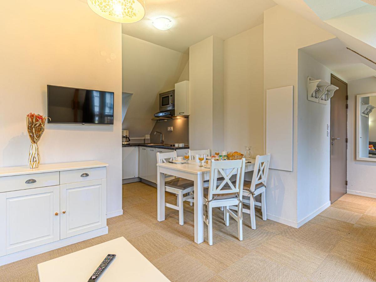 Apartment Chateau De Kergonano-16 By Interhome 巴登 外观 照片